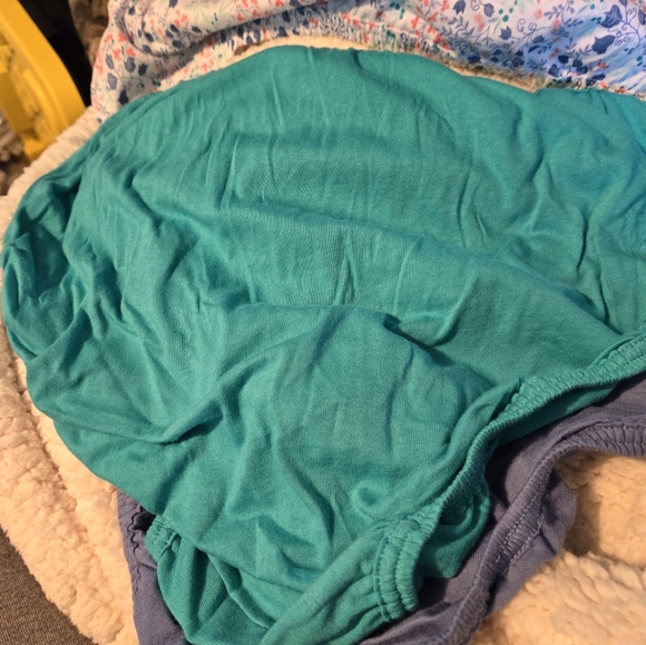 New 3 pair of size 8 ladies underwear - Picture 4 of 5